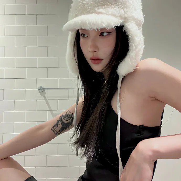 我的同桌是校花